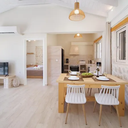 Villa Lithos Villas *