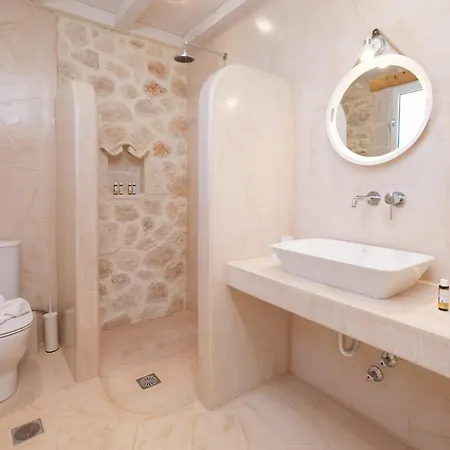 Villa Lithos Villas *